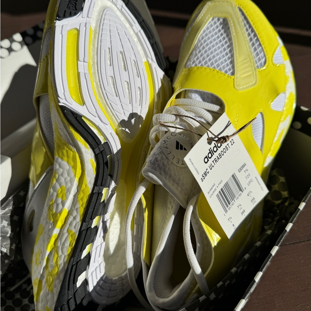 Adidas ultraboost 22 graphic running sneakers